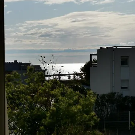 1 + Parking A Deux Pas Des Plages *