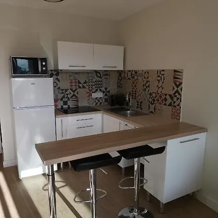 1 + Parking A Deux Pas Des Plages Apartment Sete